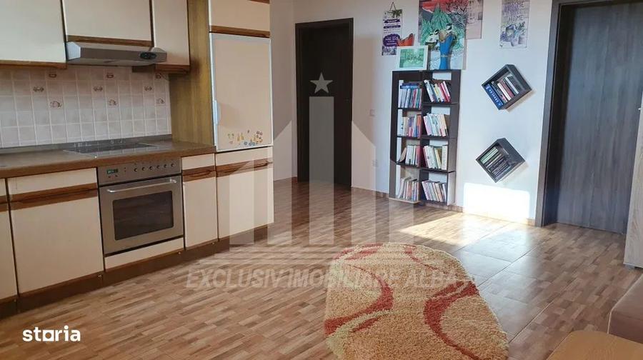 Apartament cu 3 camere în Industrială