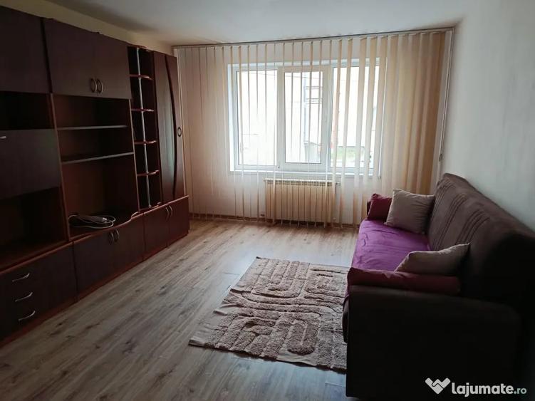 Apartament cu 2 camere decomandat în Exterior Vest