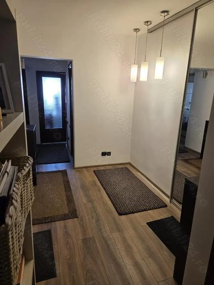 Apartament cu 3 camere în Traian