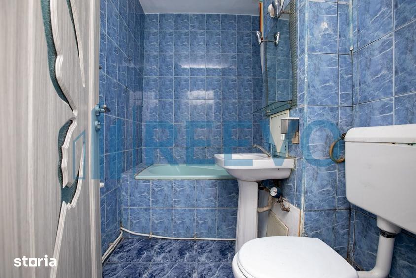 Apartament cu 3 camere decomandat în Republicii