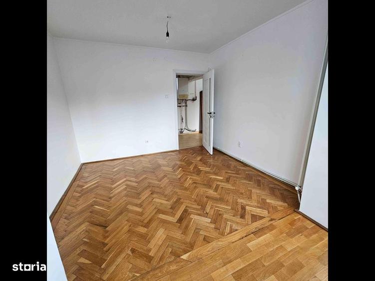 Apartament cu 4 camere în Central