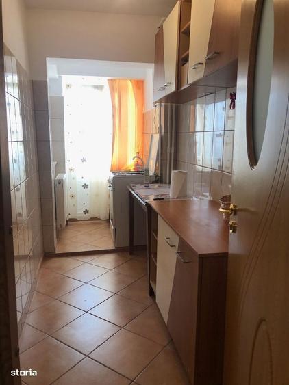 Garsonieră decomandată, mobilată în Trivale