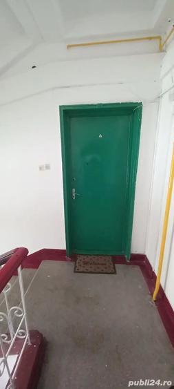 Apartament cu 2 camere decomandat în Petros