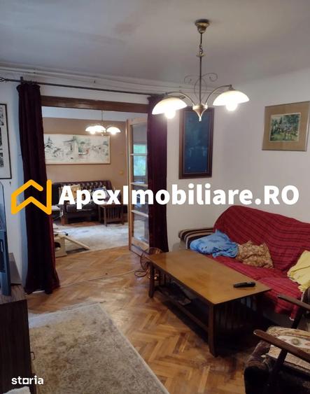 Apartament cu 4 camere semidecomandat în Cotroceni