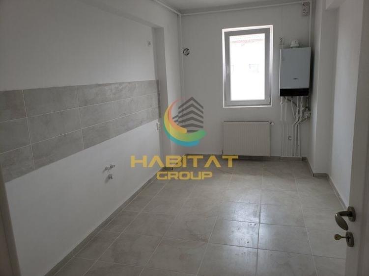 Apartament cu 3 camere decomandat în Berceni