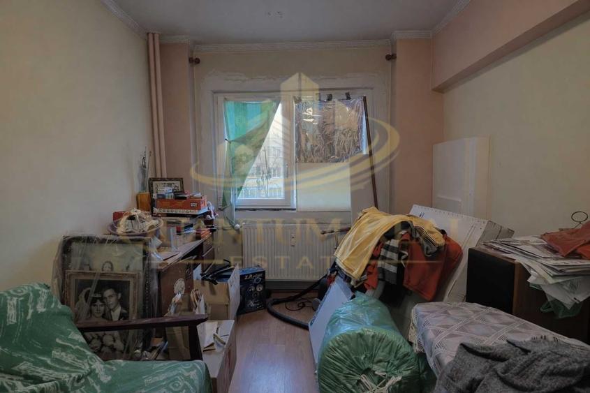Apartament cu 3 camere decomandat în Alexandru Obregia