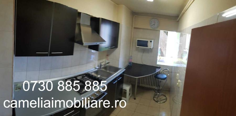 Garsonieră decomandată în Păcii
