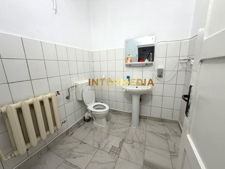 Birou, de 15 mp, în Central