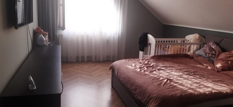 Casă cu 5 camere cu Teren 1800 Mp în Săsar