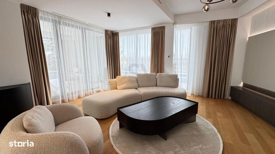 Apartament cu 4 camere în Central