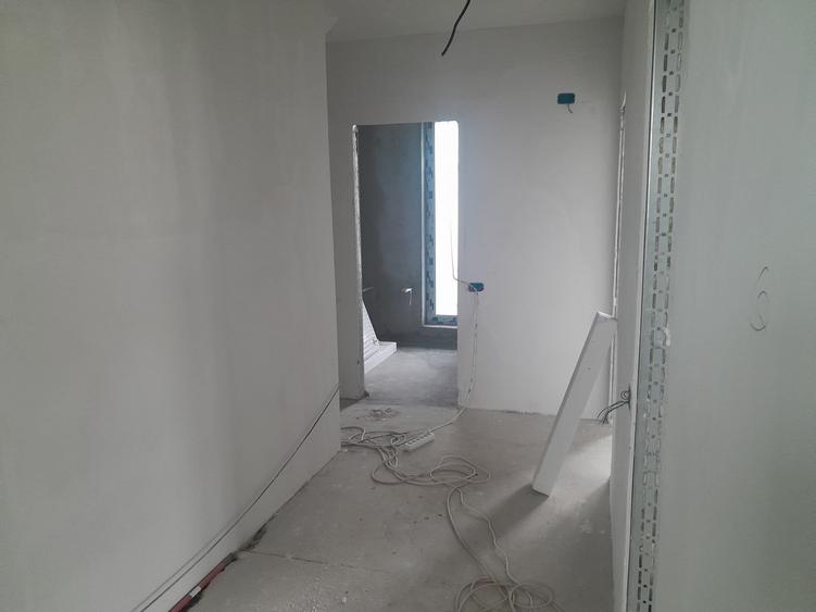 Duplex cu 4 camere cu Canalizare în Balotești