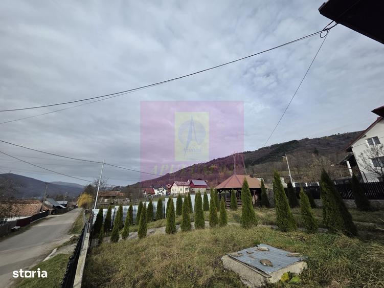 Casă cu 4 camere în Valea Doftanei