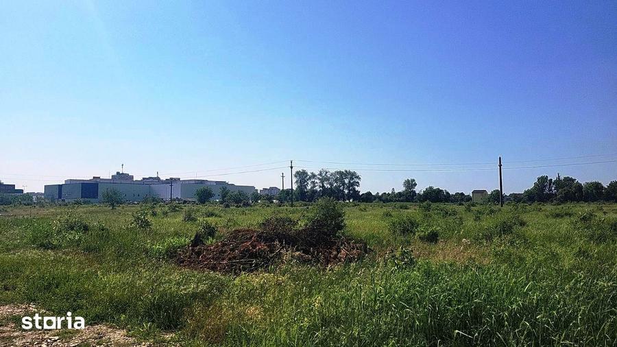 Teren de 3500 mp, în Orizont