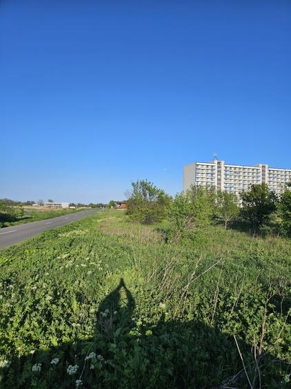 Teren Construcții intravilan de 110800 mp, în 23 August