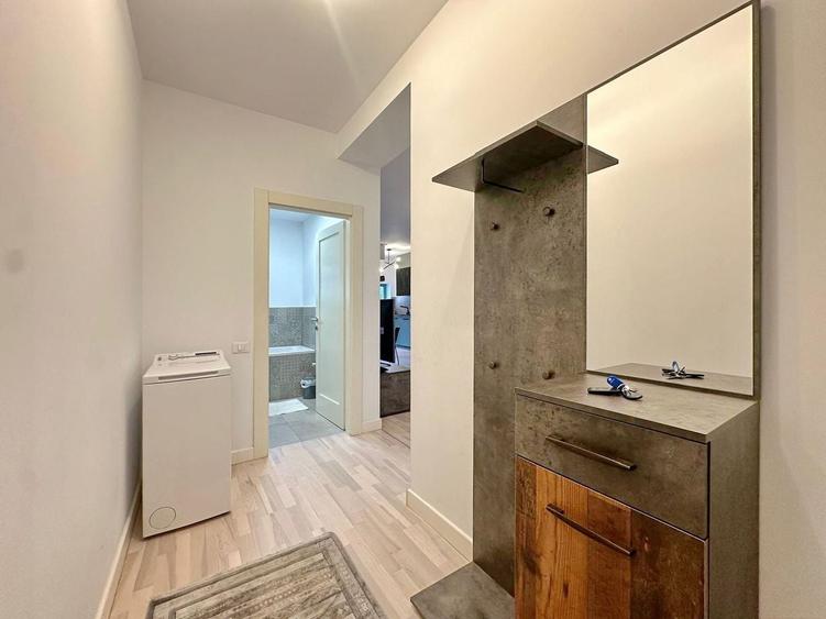 Apartament cu 3 camere decomandat, mobilat în Centrul Istoric