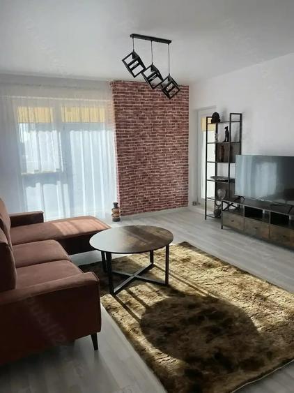 Apartament cu 2 camere semidecomandat în Parcul Carol