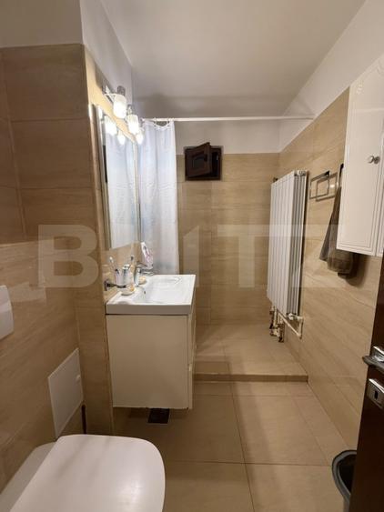 Apartament cu 2 camere decomandat, mobilat în Central