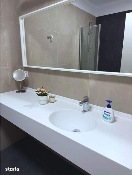 Apartament cu 3 camere în Nerva Traian