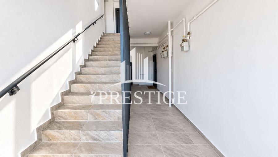 Apartament cu 3 camere decomandat în Turnișor
