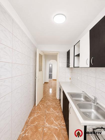 Apartament cu 3 camere decomandat în Dărmănești