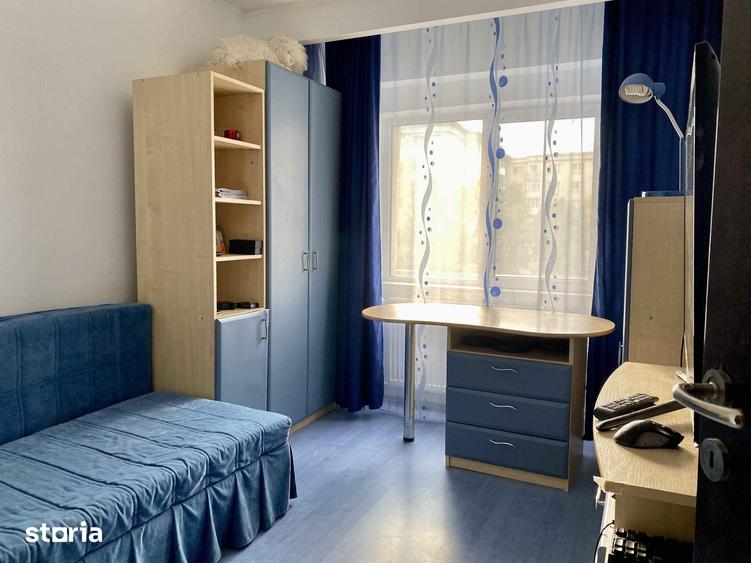 Apartament cu 3 camere decomandat în Ostroveni