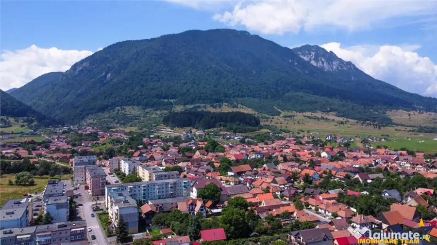 Apartament cu 2 camere decomandat în Zărnești