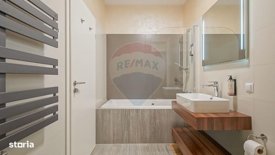 Apartament cu 3 camere în Drumul Poienii