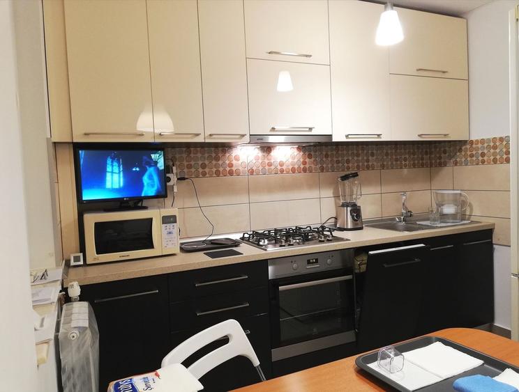 Apartament cu 4 camere decomandat în Militari