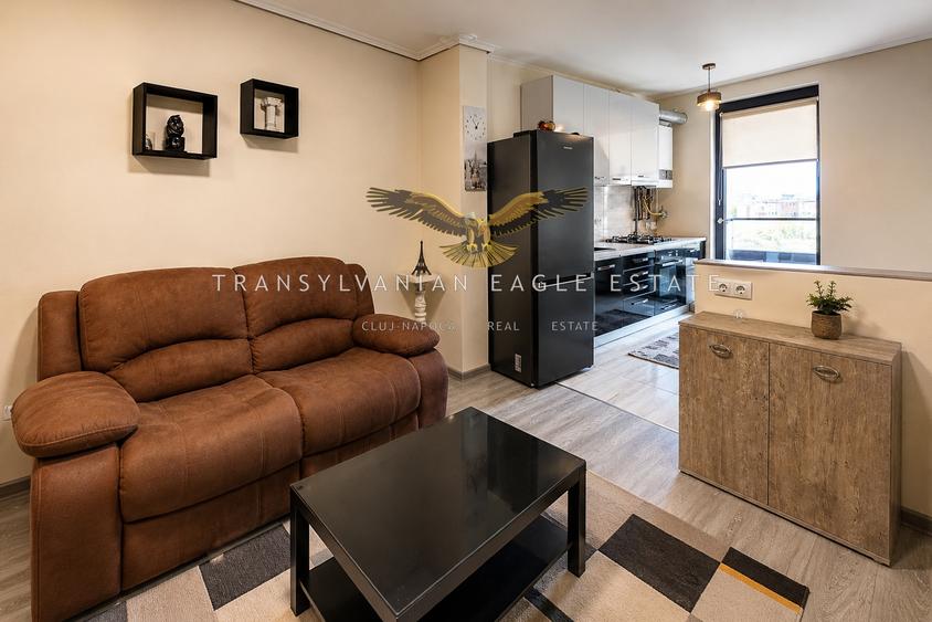 Apartament cu 2 camere semidecomandat, mobilat în Între Lacuri