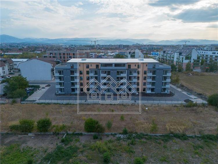 Apartament cu 3 camere nedecomandat în Țiglari