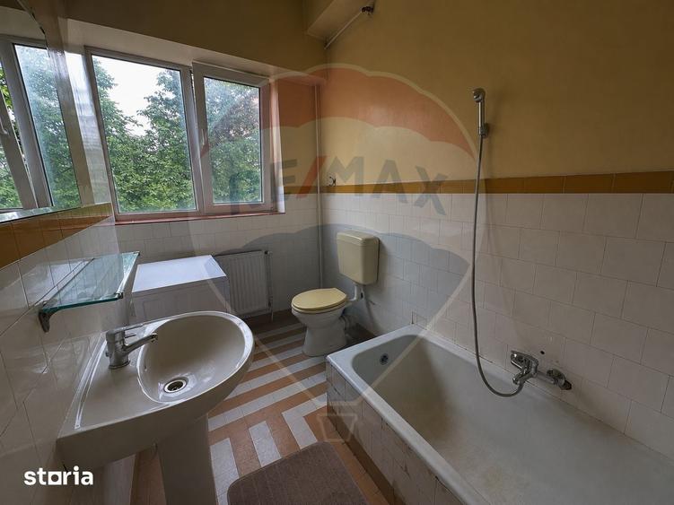 Apartament cu 3 camere în Centrul Istoric