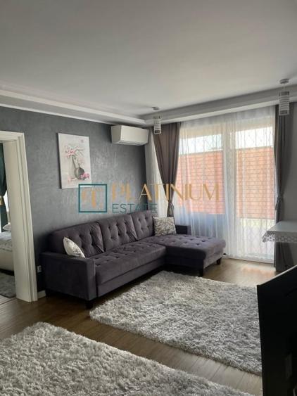 Apartament cu 3 camere semidecomandat, mobilat în Dumbrăvița