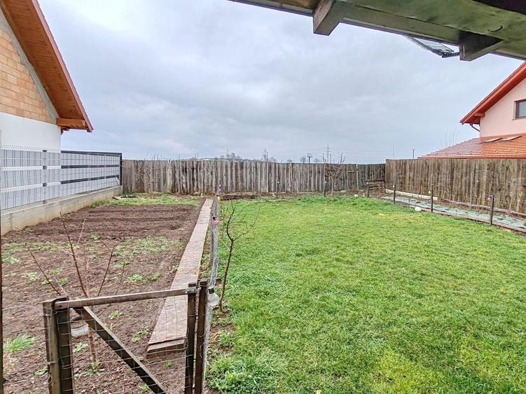 Casă individuală cu 4 camere cu Teren 463 Mp în Hărman