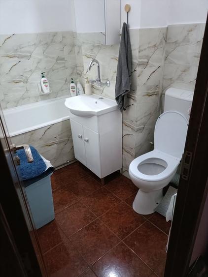 Apartament cu 2 camere nedecomandat în Mărăști
