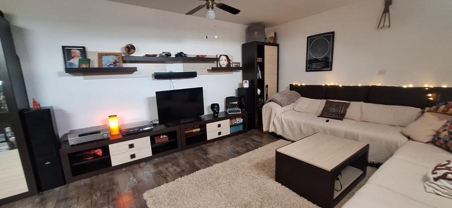 Apartament cu pod amenajat, complet mobilat, pe Strada Florilor - 15