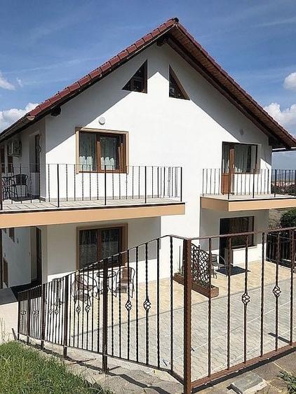 Casă individuală cu 6 camere cu Canalizare în Exterior Sud