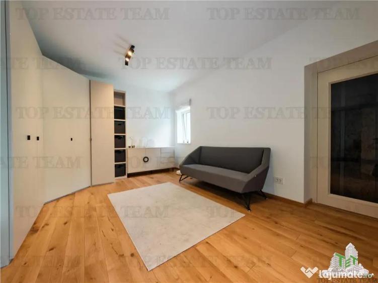 Casă cu 5 camere cu Teren 1164 Mp în Corbeanca