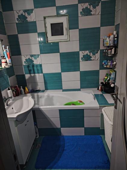Apartament cu 2 camere decomandat în Lipovei