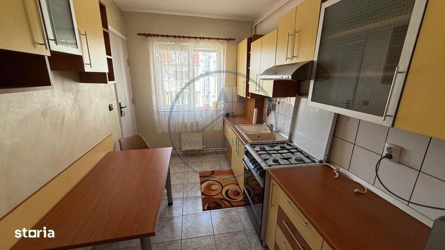 Apartament cu 2 camere decomandat în Central