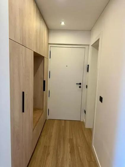 Penthouse cu 3 camere decomandat, mobilat în Berceni