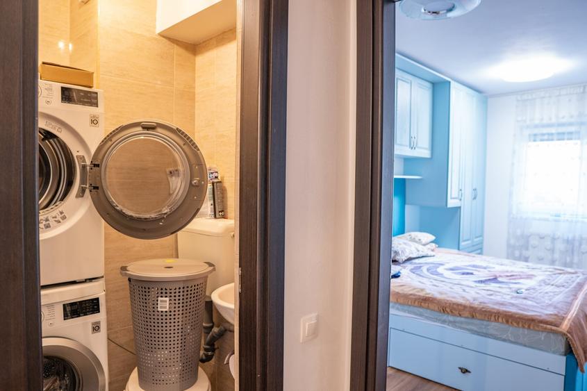 Apartament cu 3 camere semidecomandat în Letea