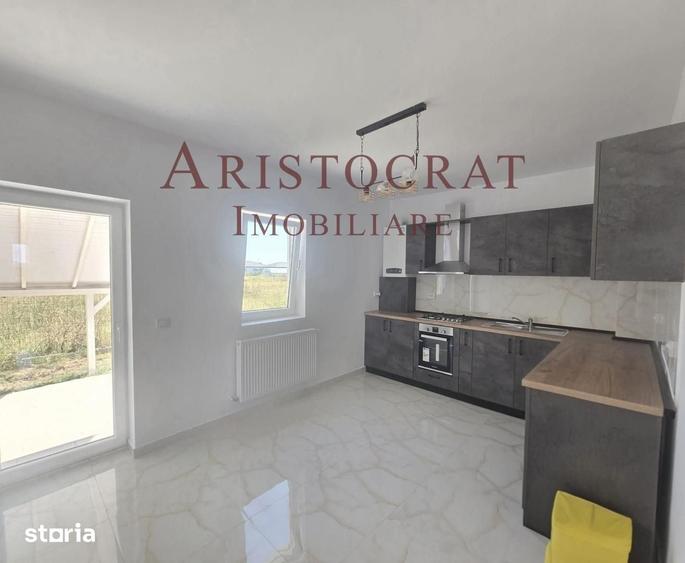 Casă cu 4 camere cu Teren 480 Mp în Corbeanca