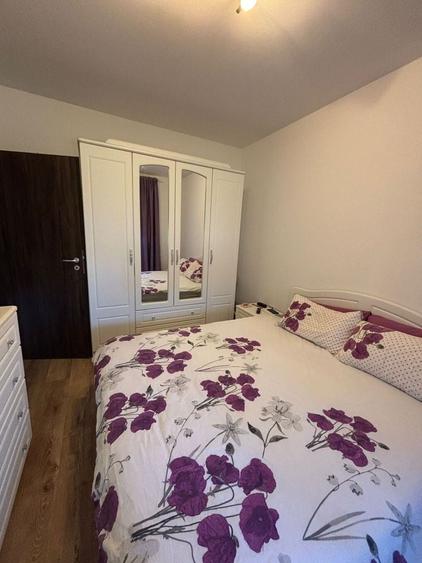 Apartament cu 3 camere decomandat, mobilat în Moșnița Nouă