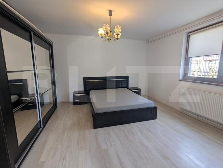 Duplex cu 4 camere cu Canalizare în Iris