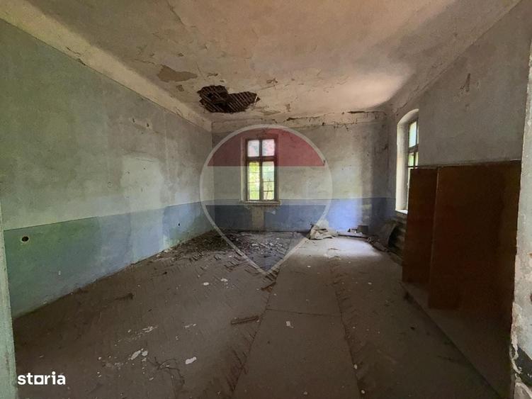 Casă cu 4 camere în Zănoaga