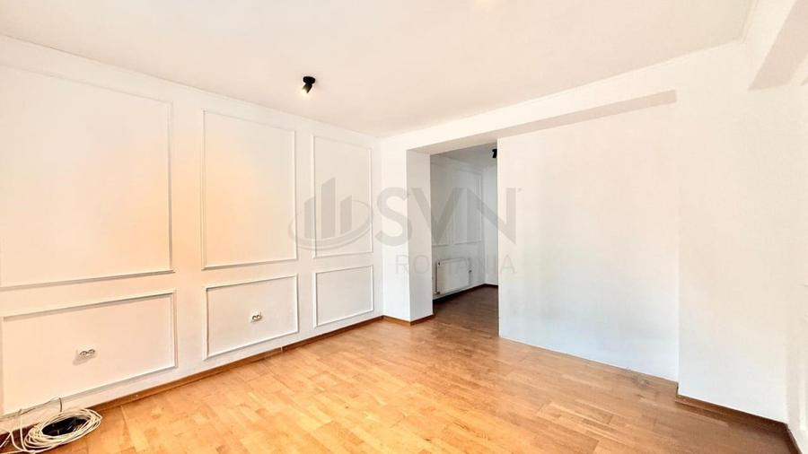 Casă individuală cu 10 camere cu Teren 200 Mp în Kiseleff