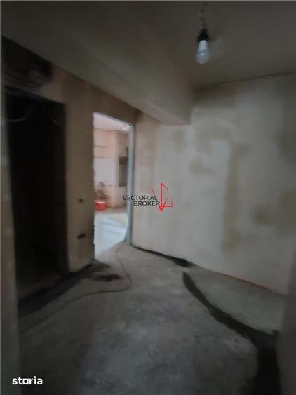 Apartament cu 4 camere decomandat în Obor
