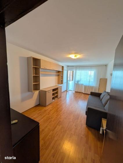 Apartament cu 3 camere în Basarab