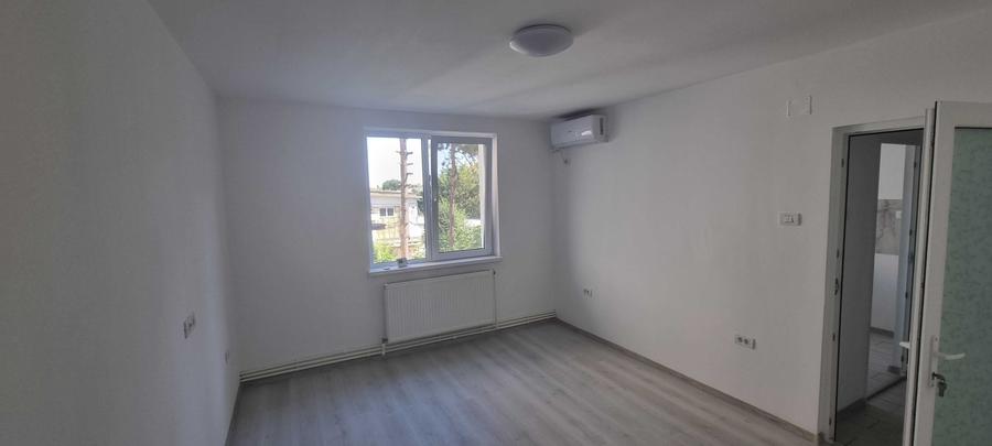 Inchiriez apartament 2 camere, Medgidia Central, Etaj.1 - 1