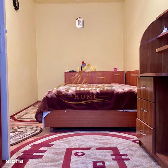 Apartament cu 3 camere nedecomandat în Micro 11